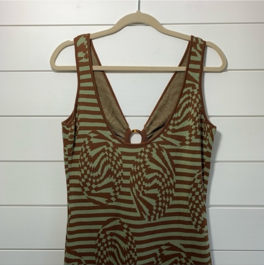 Another Girl Geometric Midi Dress. Size 8/L - Picture 5 of 11